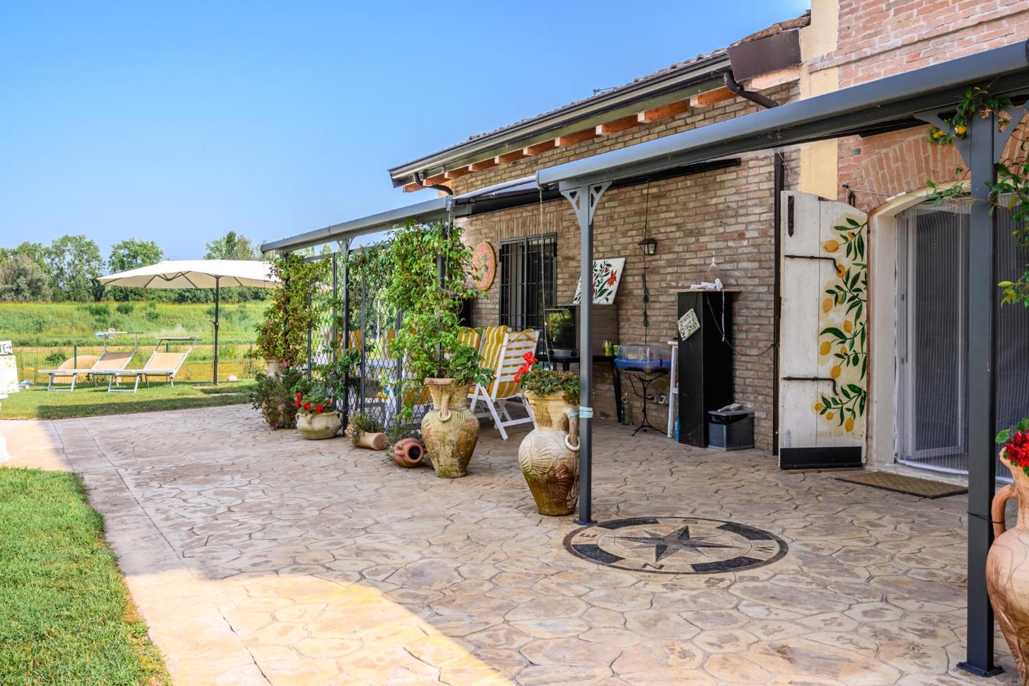 Bed and Breakfast La Casa Di Valeria - Módena Exterior foto