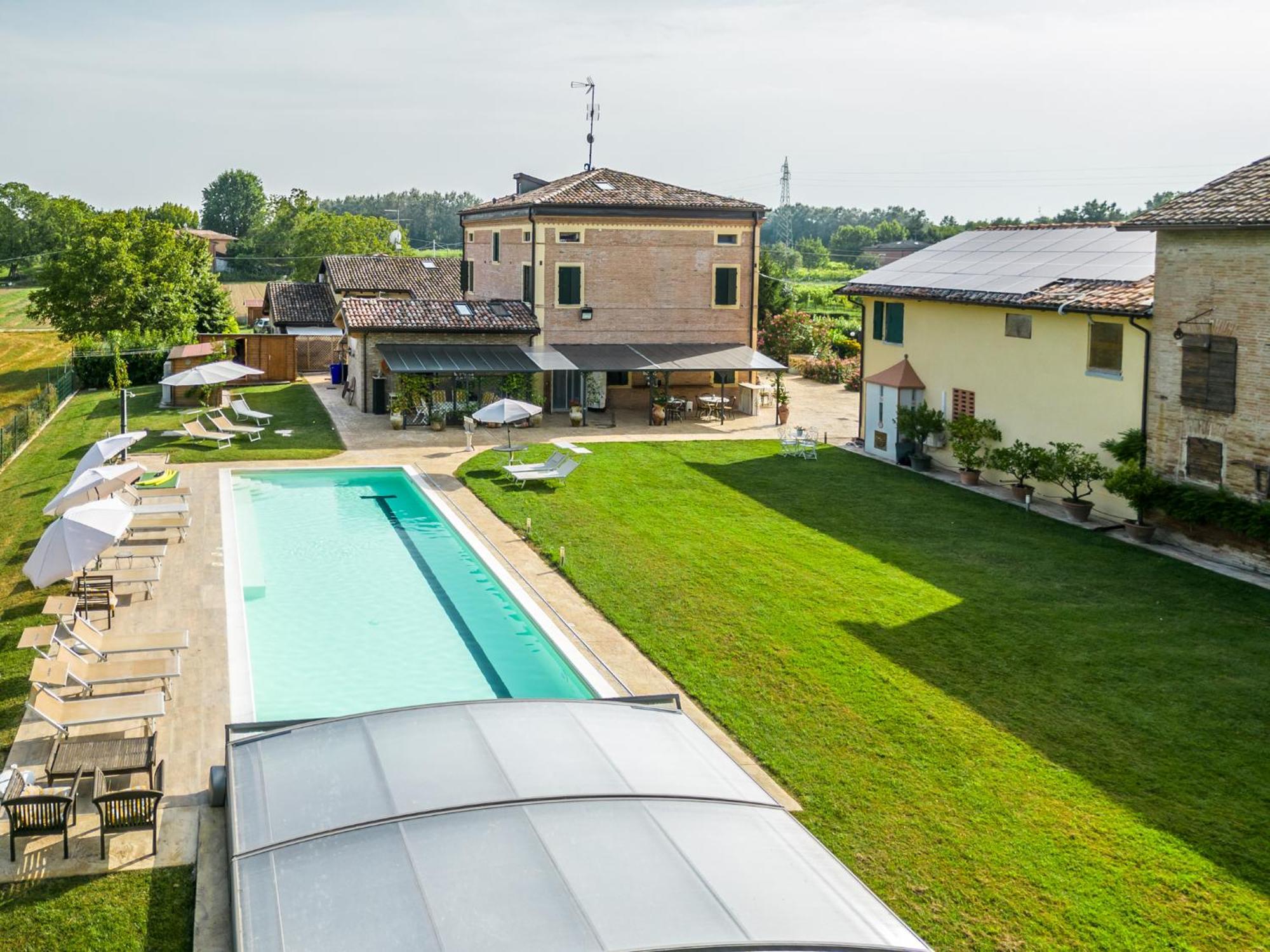 Bed and Breakfast La Casa Di Valeria - Módena Exterior foto