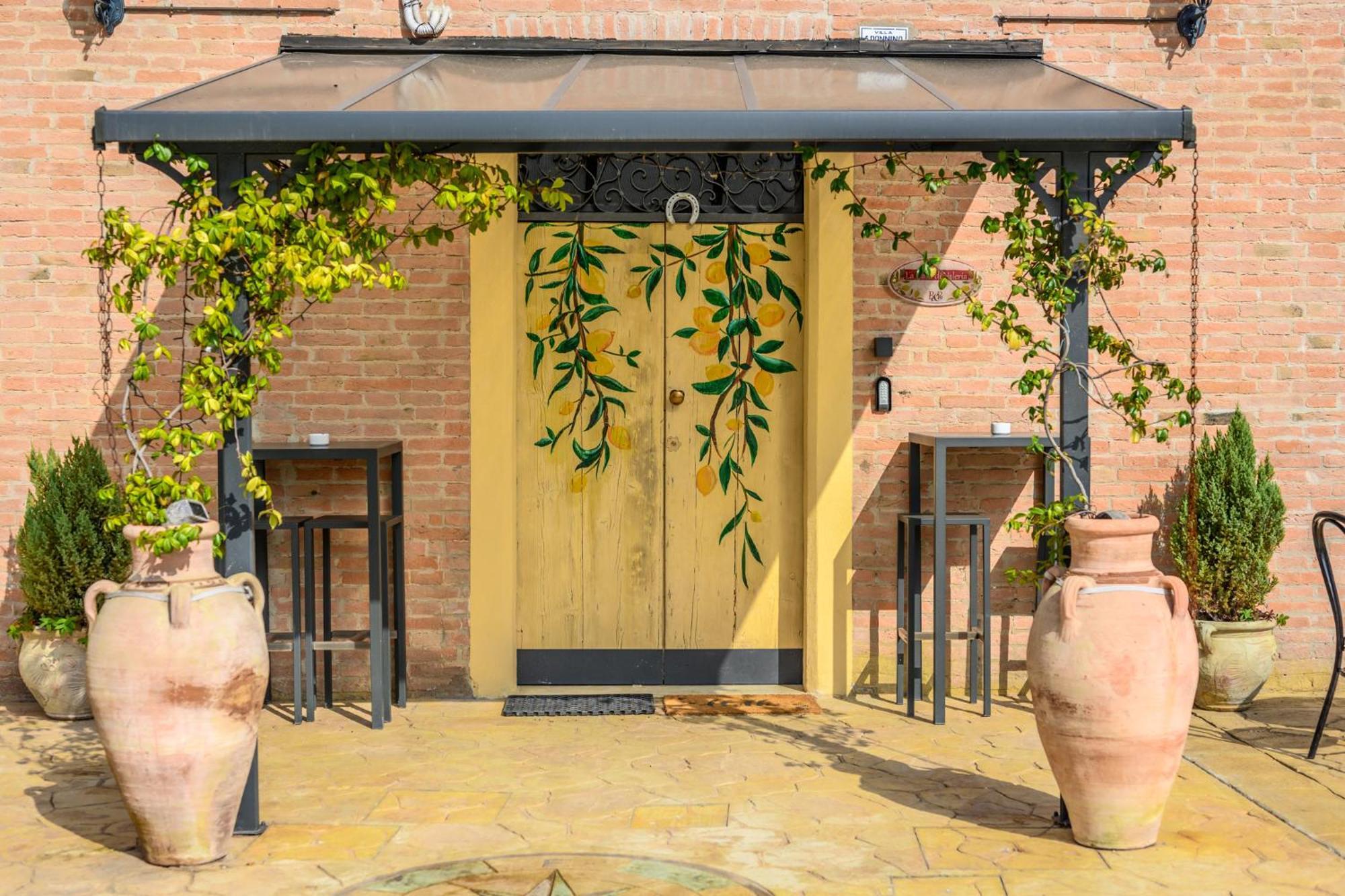 Bed and Breakfast La Casa Di Valeria - Módena Exterior foto